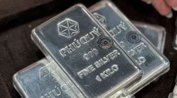 تحركات مفاجئة.. أسعار الفضة تسجل مستويات غير مسبوقة خلال تعاملات يناير 2026